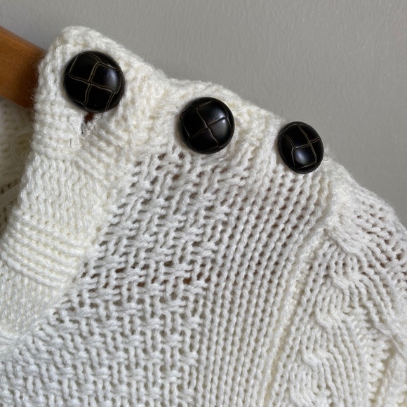 Love‎ by Design Women's Cable Knit Cream Crop Sweater Size Medium - Picture 3 of 12